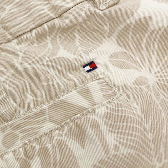TOMMY HILFIGER Women's Flat Front Floral Print Shorts - NEW - Picture 8 of 8